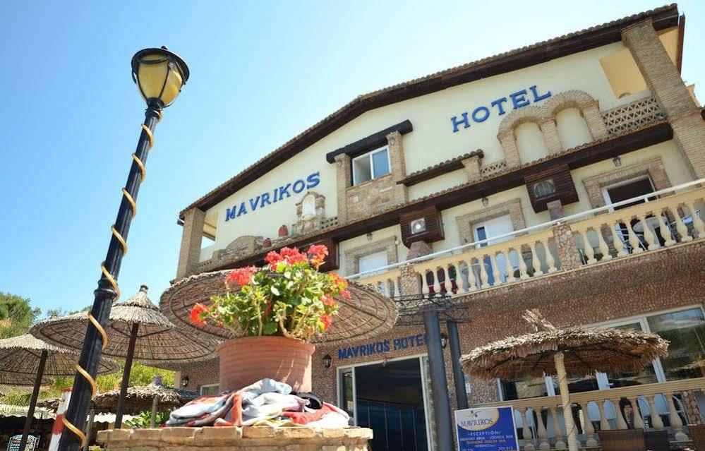 Mavrikos Hotel Планос Экстерьер фото